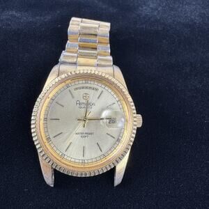 Vintage Armitron Quartz Mens Watch Gold Tone Day Date Works Great